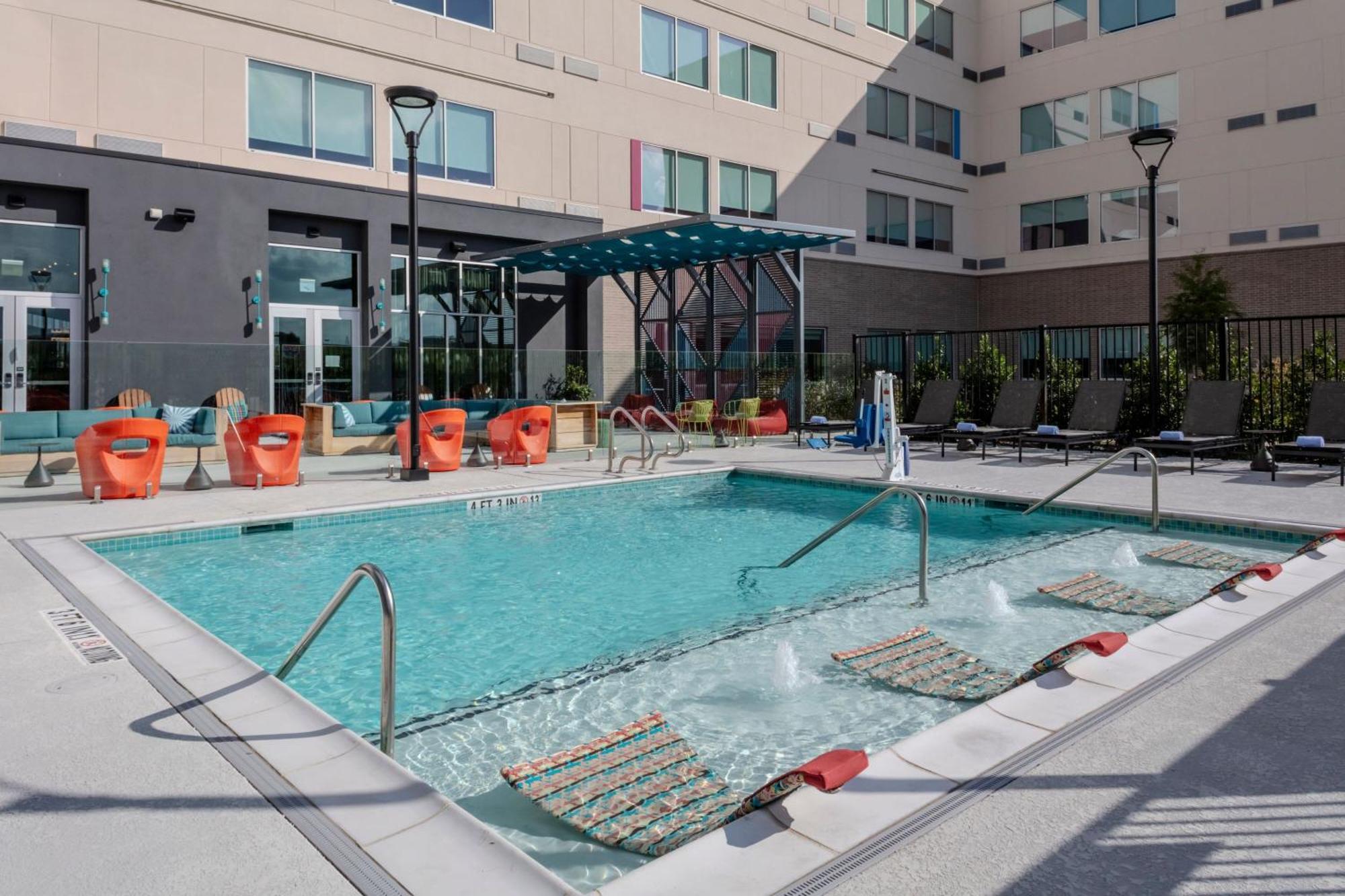 Aloft Dallas Arlington South Экстерьер фото